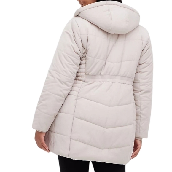 5X - Torrid | FIT & FLARE PUFFER JACKET - FUR NYLON GREY & BIRCH - Picture 4 of 11